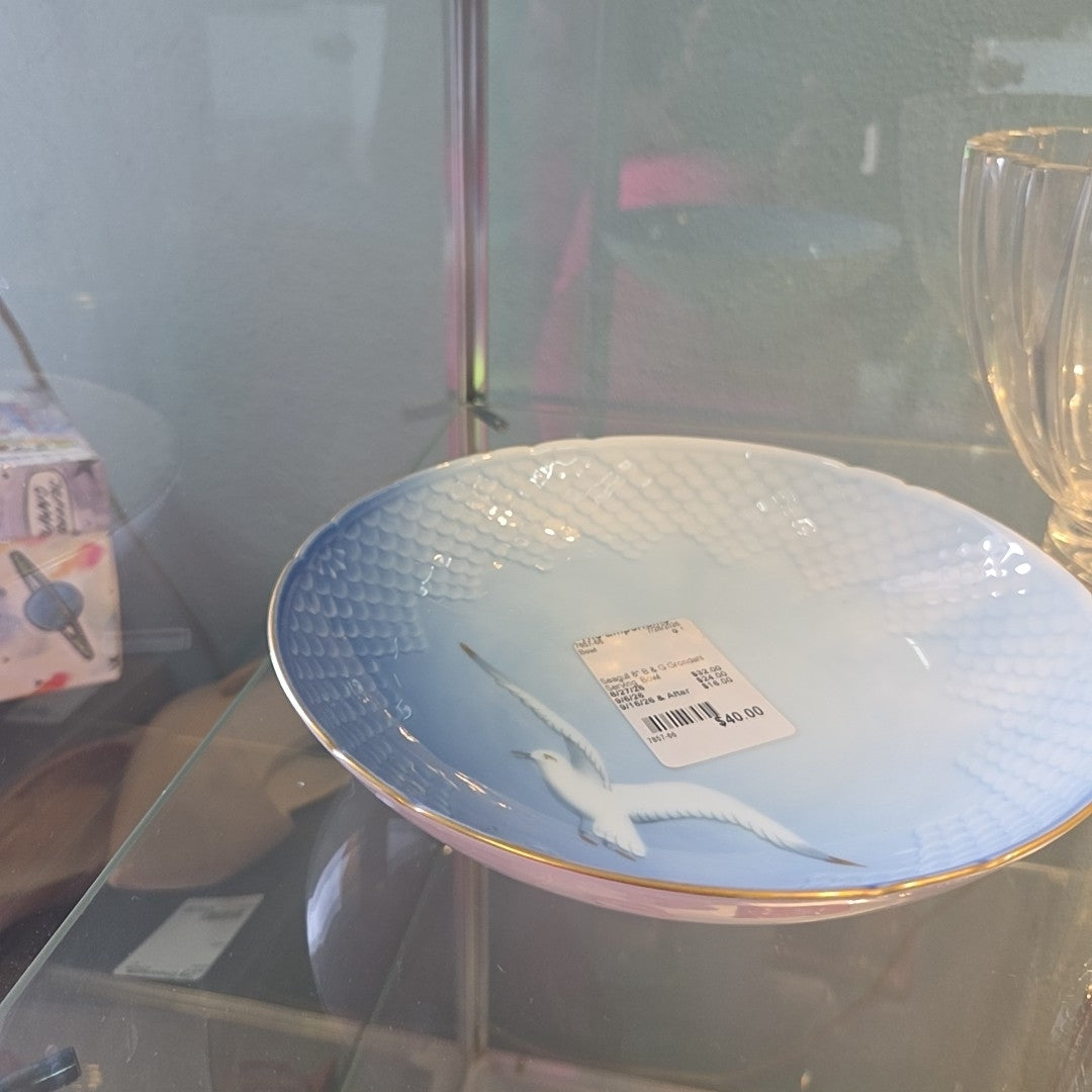 Seagull 8" B & G Grondahl Serving Bowl