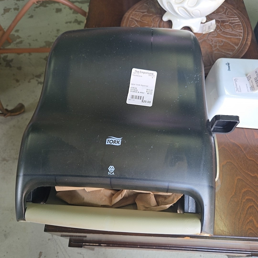 paper towel dispenser