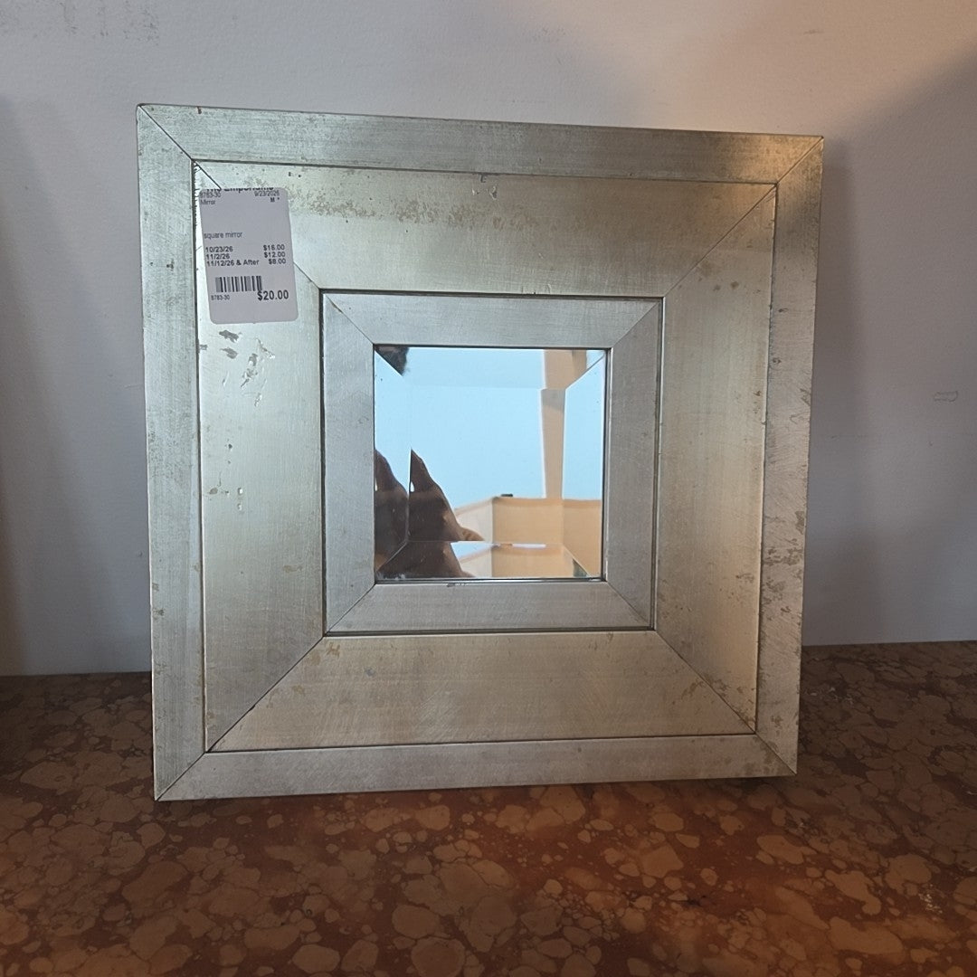 square mirror