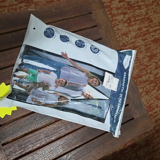 Magnetic screen