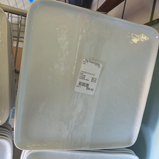 Crates&Barrel set of (6) plates