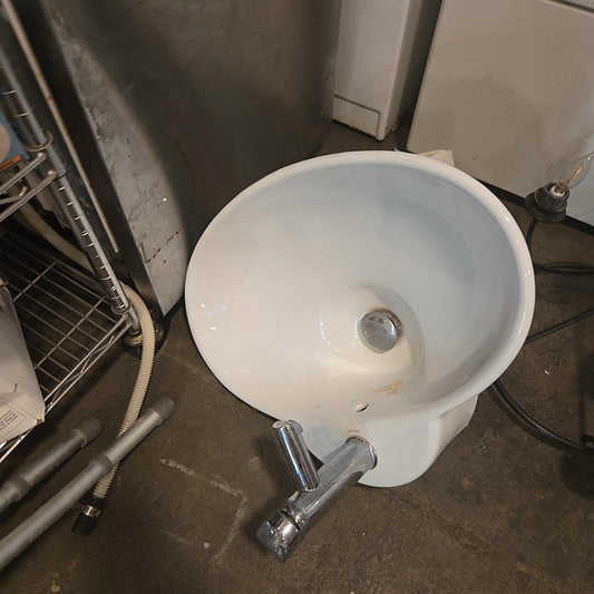 Faucet sink