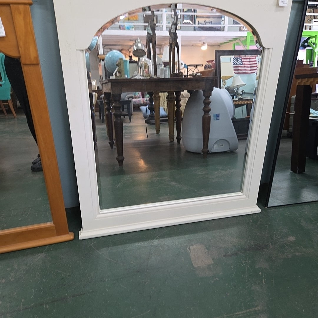 4' mirror white boarder