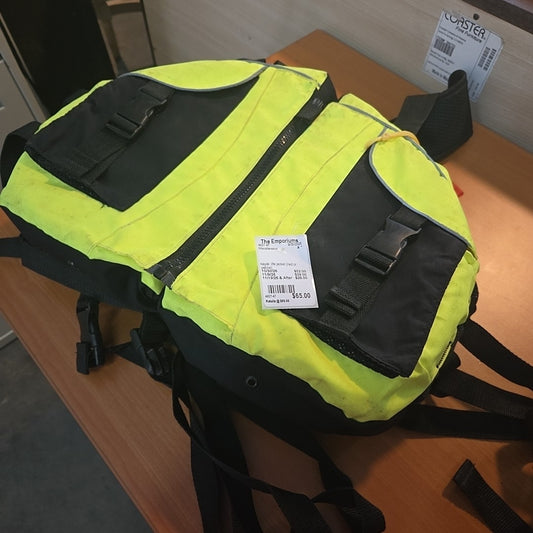 kayak  life jacket